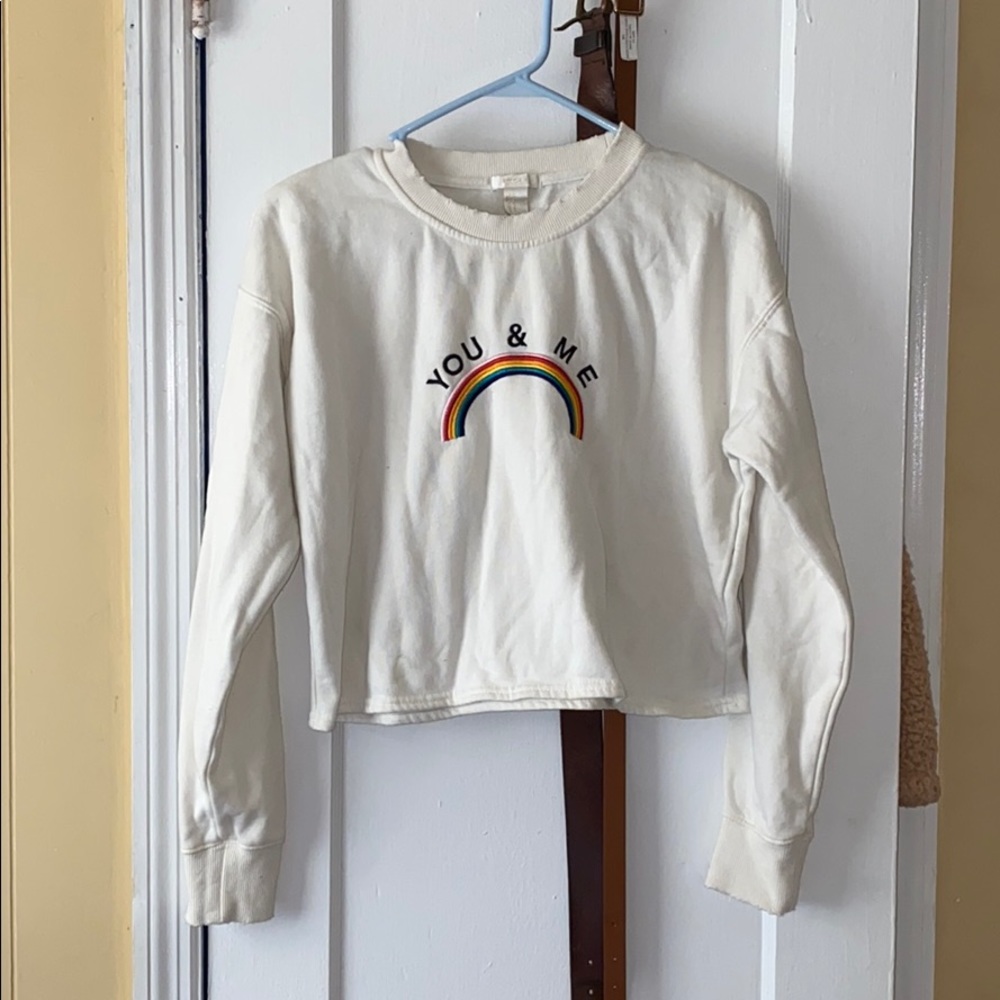 Crop top sweater